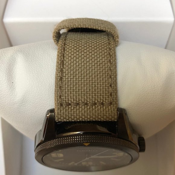 Unworn Sport Seiko Solar with Nylon Strap SNE331 - Picture 5 of 11